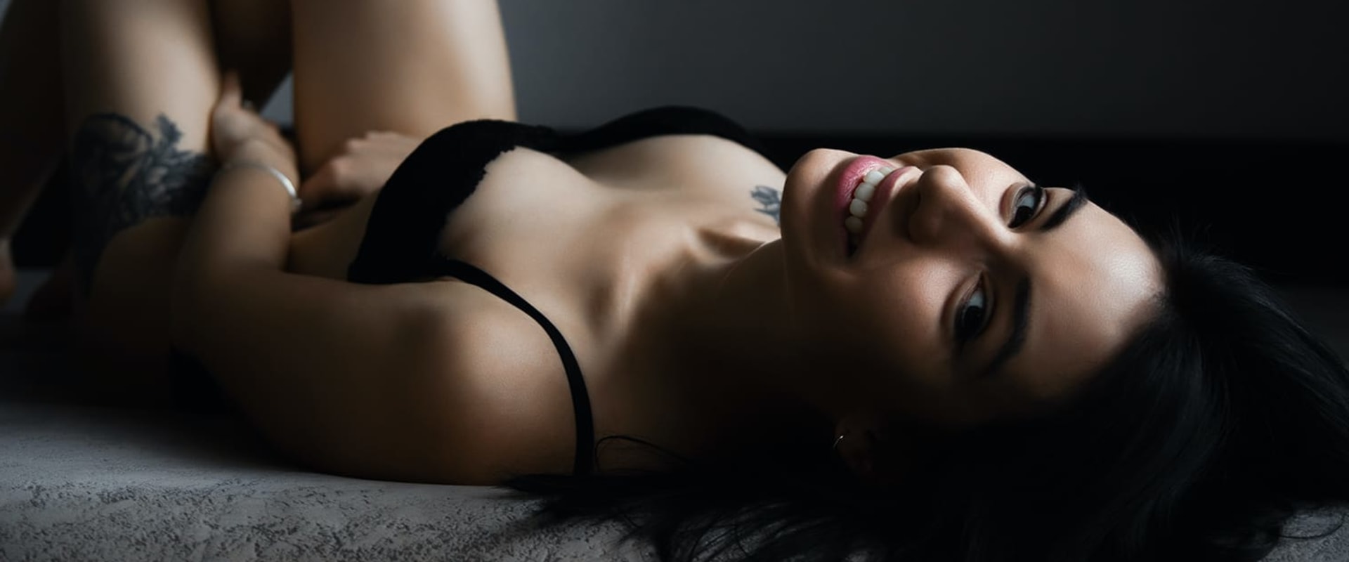 How to Capture Flattering Angles in Your Boudoir Photos