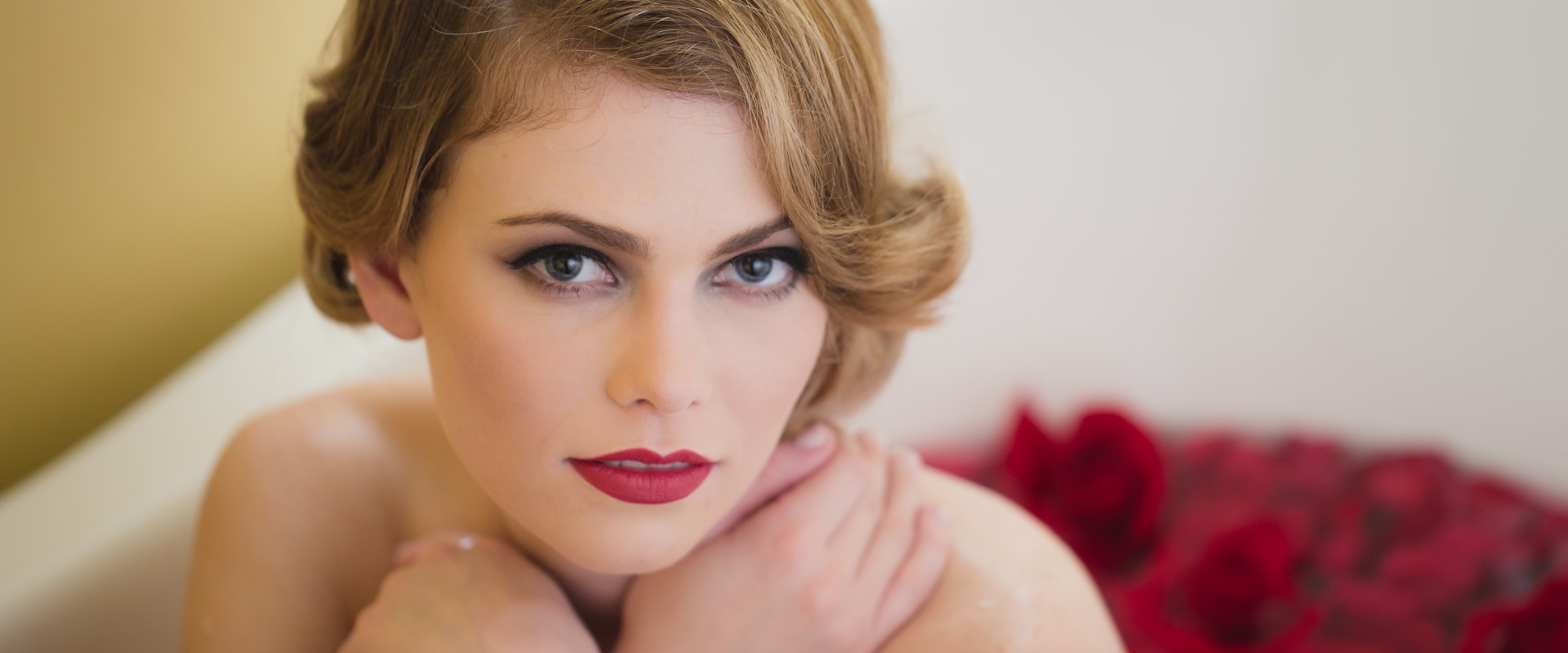 How to Create Stunning Boudoir Portraits: Tips for Editing Techniques