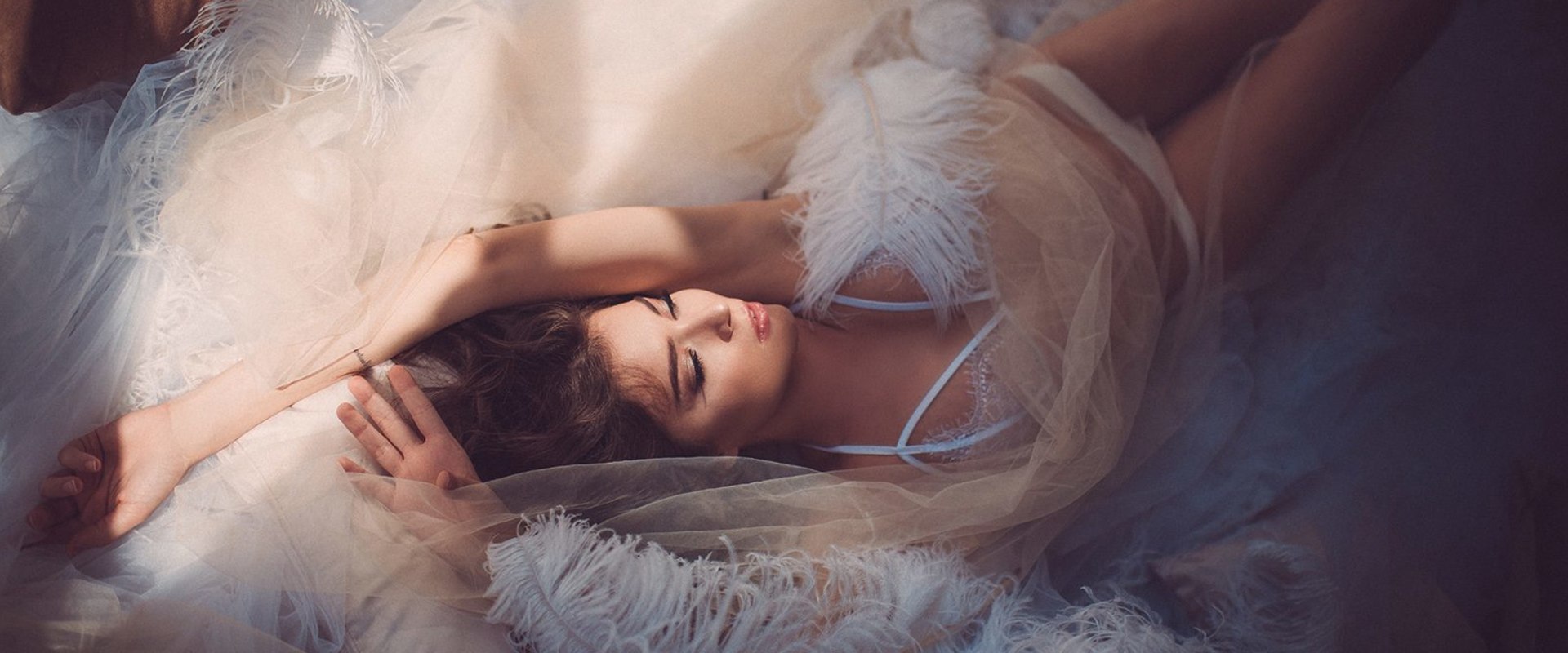 How to Create Stunning Classic Boudoir Portraits in Florida